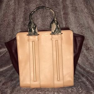 Pour La Victoire Handbag